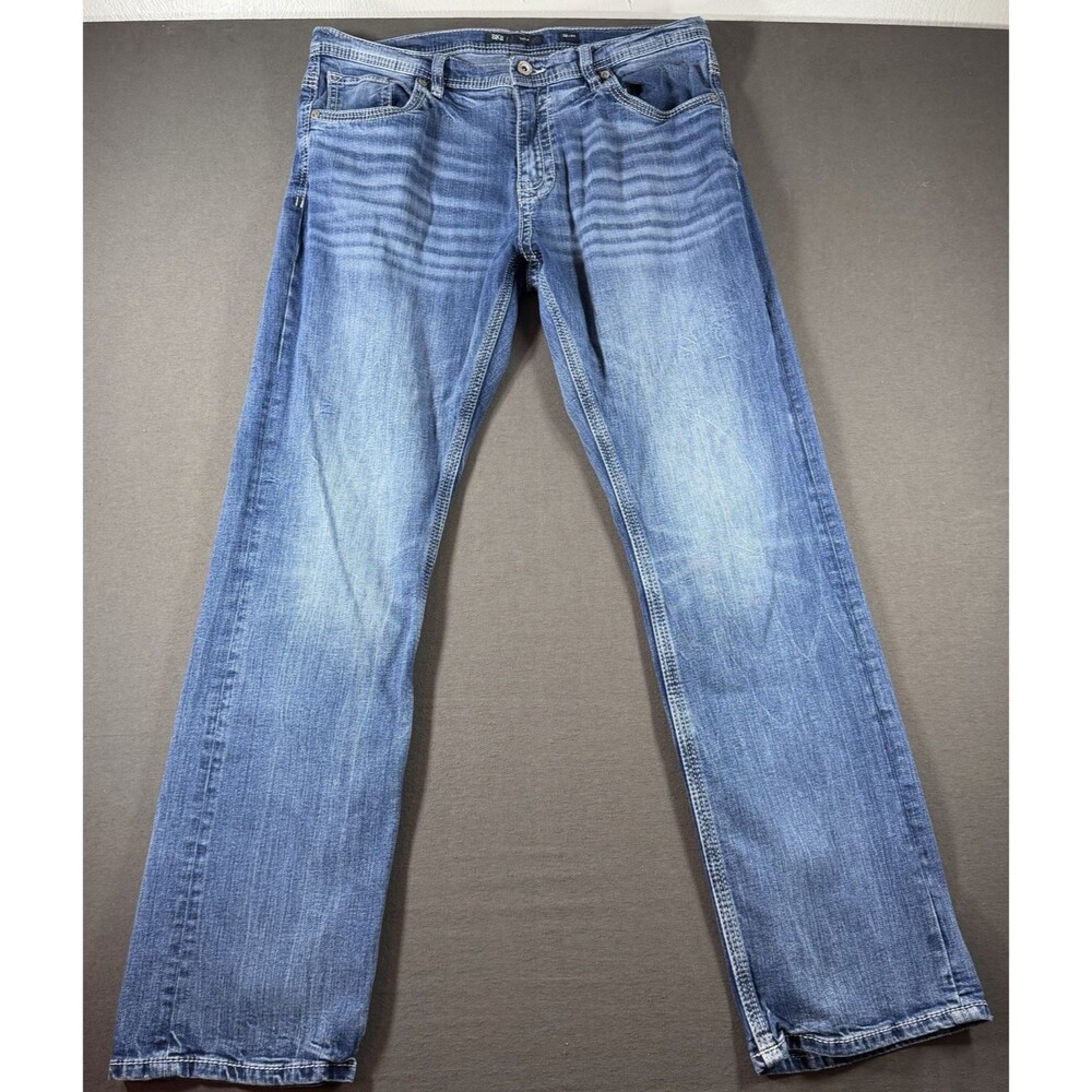 BKE Tyler Straight Leg Jeans Mens 36x34 Medium Wash Stretch Blue Denim Whiskers - Picture 1 of 9
